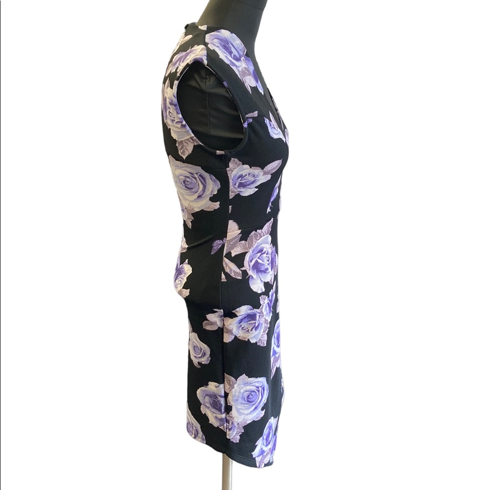 Almost Famous Floral Sleeveless Dress - Picture 4 of 9